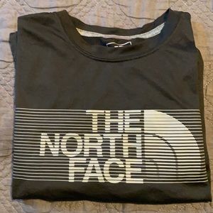 NWOT - Large North Face Shirt